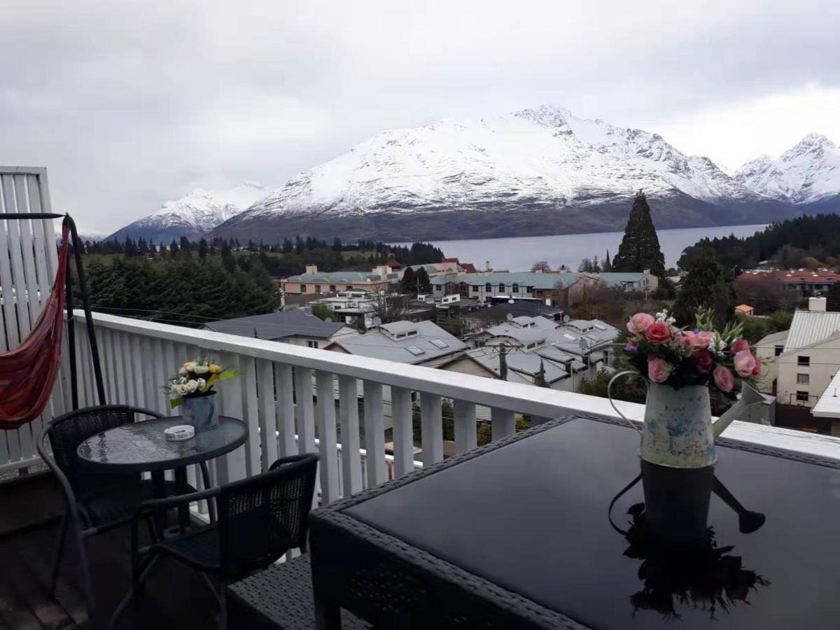 Central Lakeview Apartment With Amazing Rooftop 镇上湖景三室套房 Queenstown Oda fotoğraf